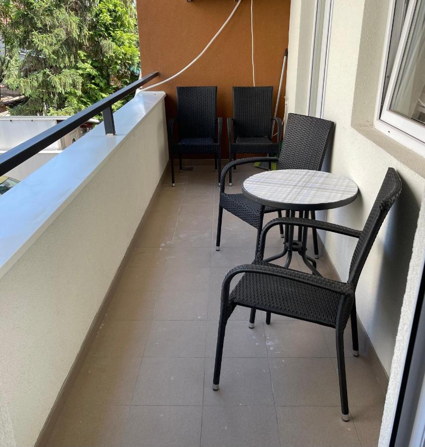 City Apartmani Ni Екстериор снимка